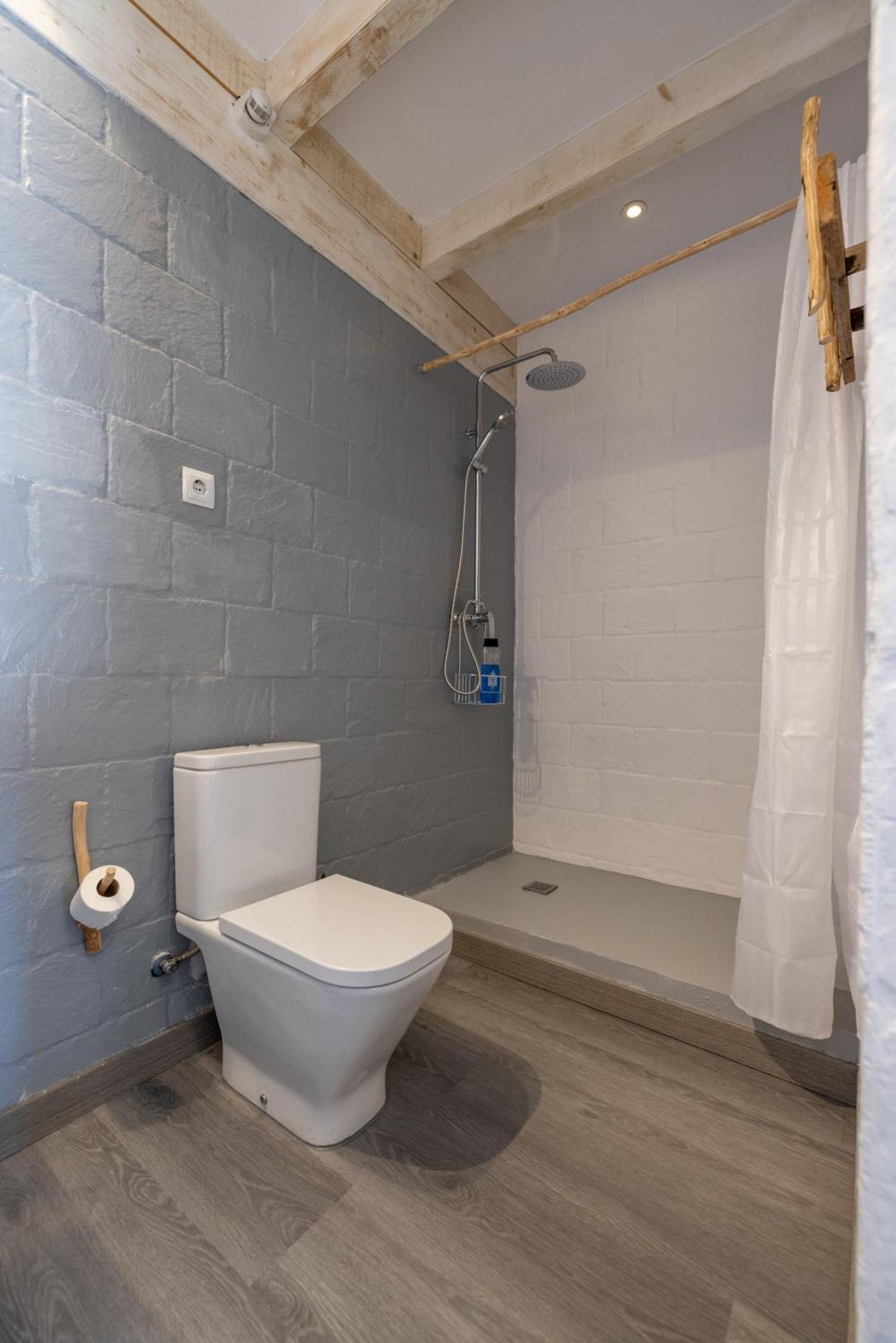 Hostel Alberg Taull *